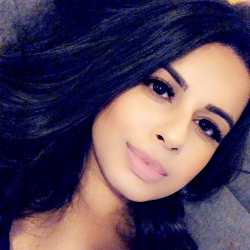 Meet your Posher, Amrita